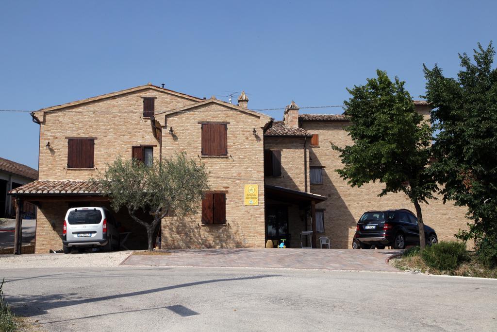 Agriturismo Sant'Antonio Villa Montegridolfo Eksteriør bilde